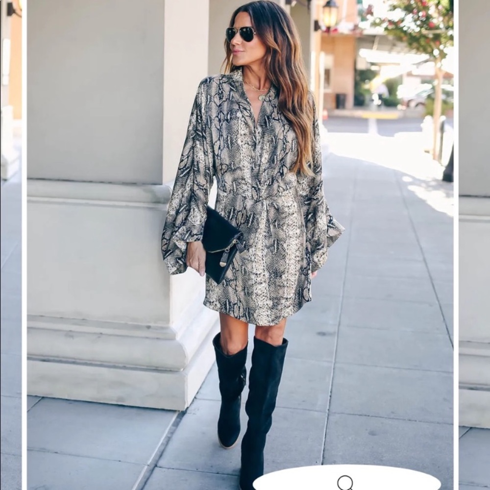 EUC VICI gray python dress blogger favorite S small